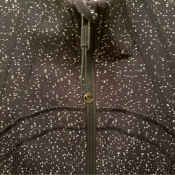 LULULEMON Women Define Black White Speckled Magnetized Jaquard Zip Jacket Size 6 - Picture 3 of 7